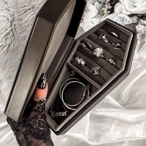 Killstar x Corpse Bride Collab Emily Casket Jewelry Box Black Jewellery Coffin - Picture 5 of 9